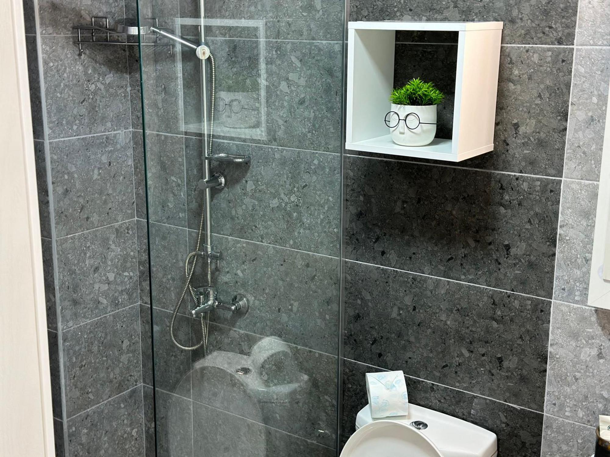 New Garden Apartment Скопье Экстерьер фото